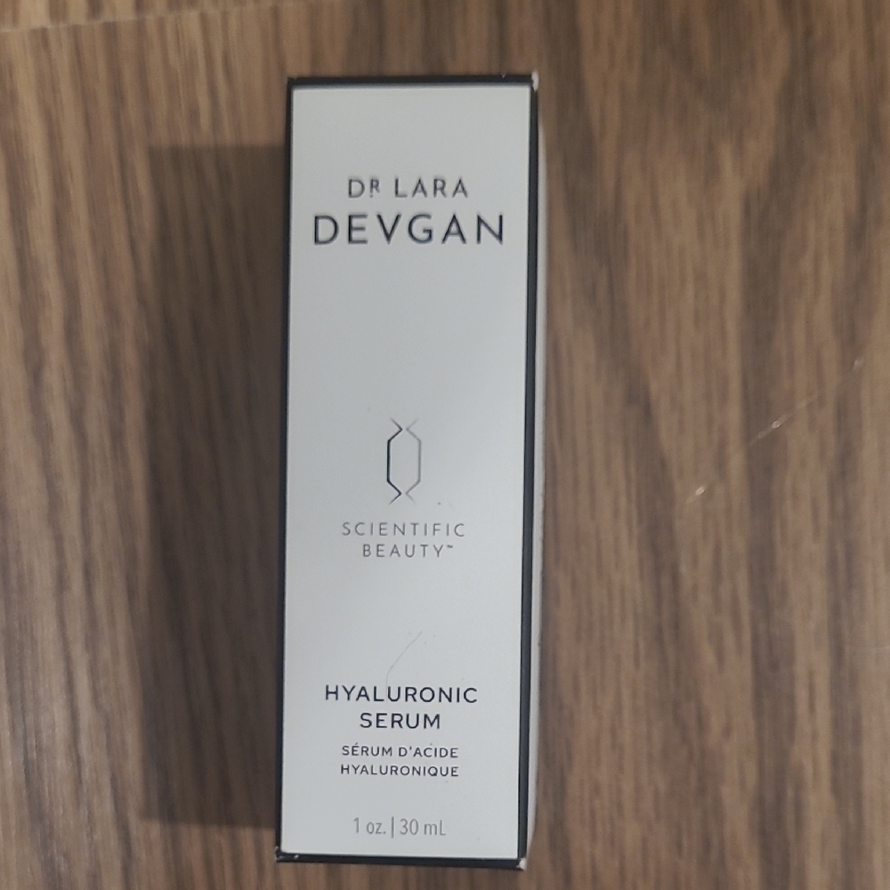 Hyaluronic Serum - White